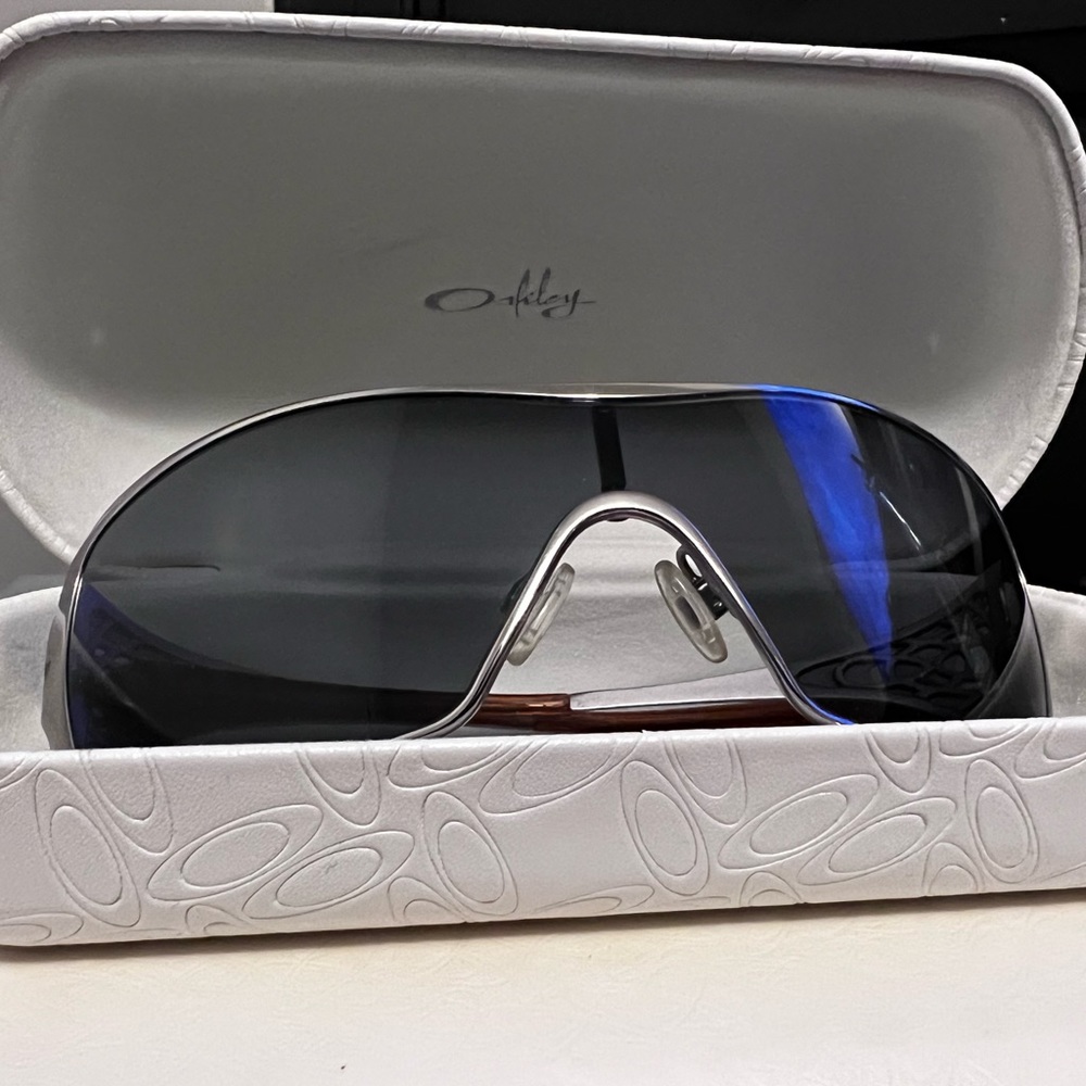 Oakley Chrome Darts